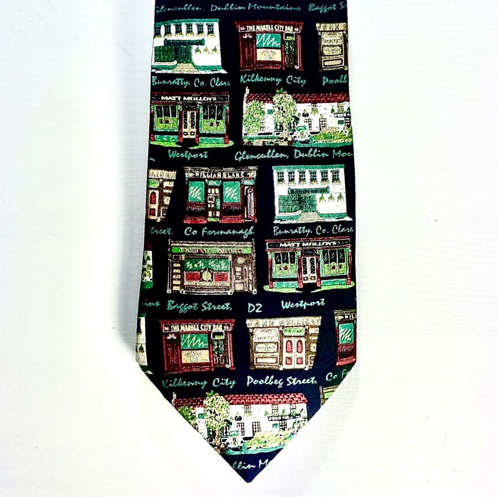,”Pubs of Ireland” Tie. Colorful Illustrations of Irish Pubs